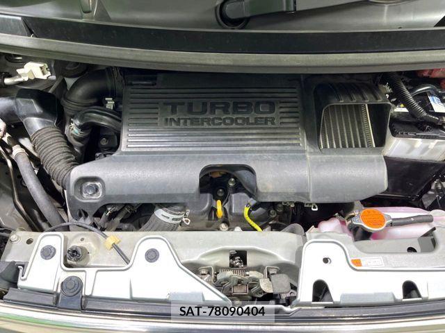 Daihatsu TANTO CUSTOM 2014-11 6817611-17