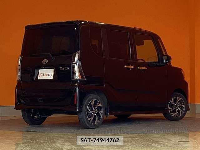 Daihatsu TANTO CUSTOM 2022-11 6914288-9