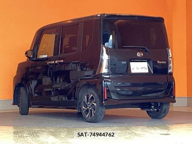 Daihatsu TANTO CUSTOM 2022-11 6914288-11