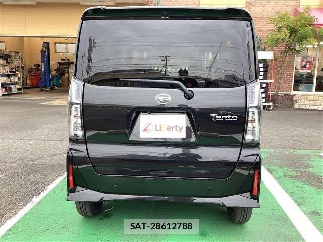 Daihatsu TANTO CUSTOM 2025-10 6914267-8