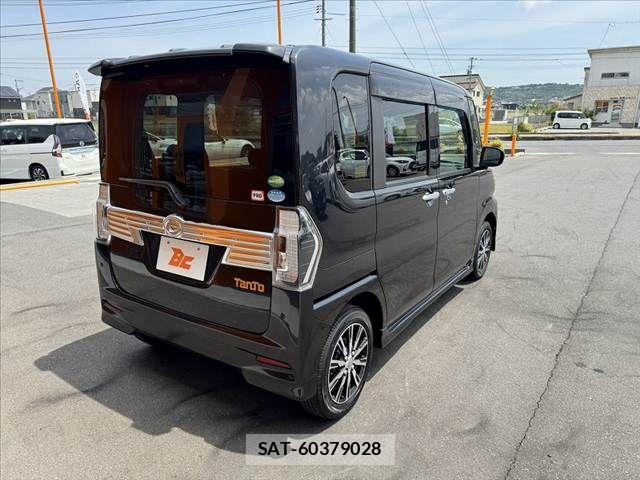 Daihatsu TANTO CUSTOM 2019-05 6914356-14