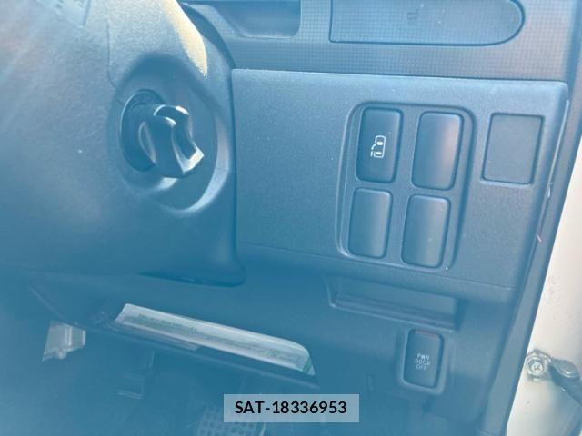 Daihatsu TANTO CUSTOM 2011-06 6998813-17