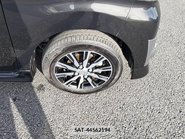 Daihatsu TANTO CUSTOM 2015-12 6998766-29
