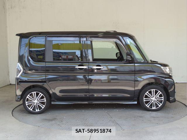 Daihatsu TANTO CUSTOM 2018-10 7021759-17