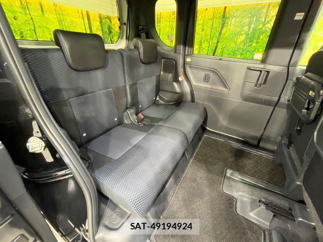 Daihatsu TANTO CUSTOM 2023-03 7021753-8