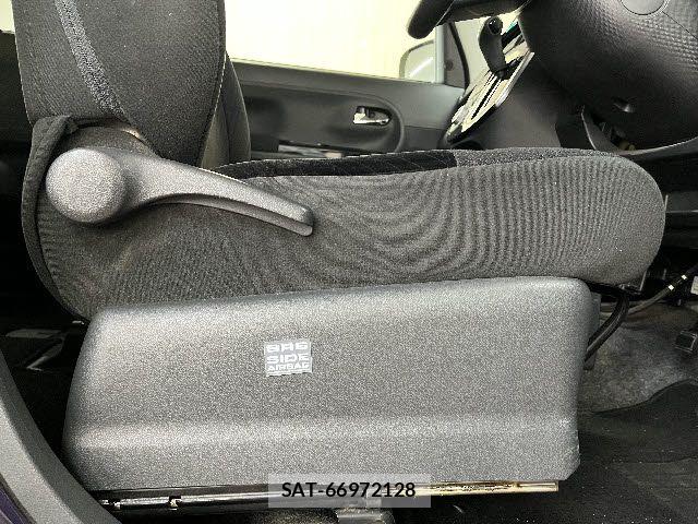 Daihatsu TANTO CUSTOM 2014-03 7061049-23