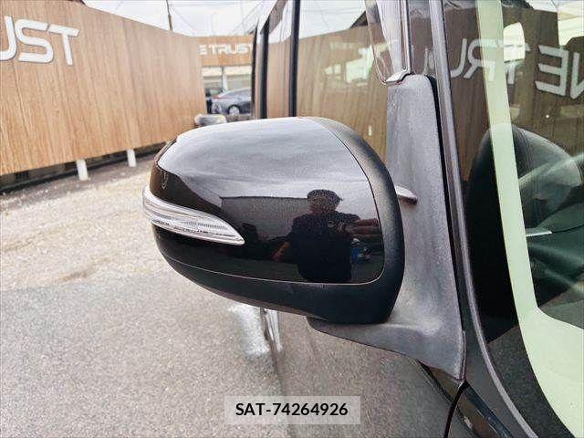 Daihatsu TANTO CUSTOM 2014-11 7061047-27