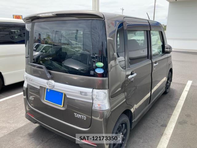 Daihatsu TANTO CUSTOM 2013-06 7061055-2