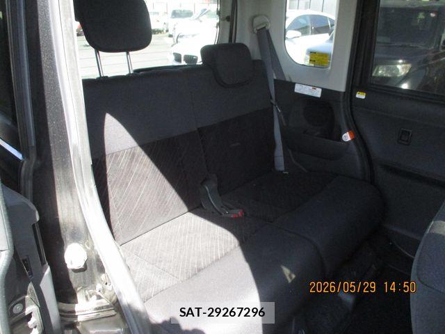 Daihatsu TANTO CUSTOM 2017-05 7226006-13