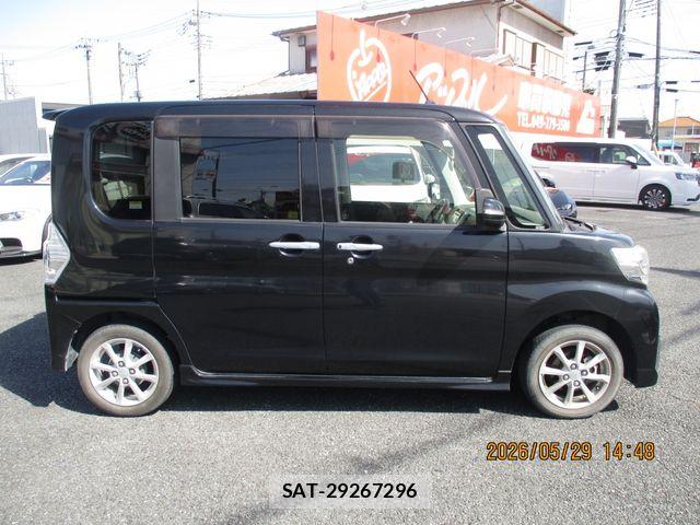 Daihatsu TANTO CUSTOM 2017-05 7226006-7