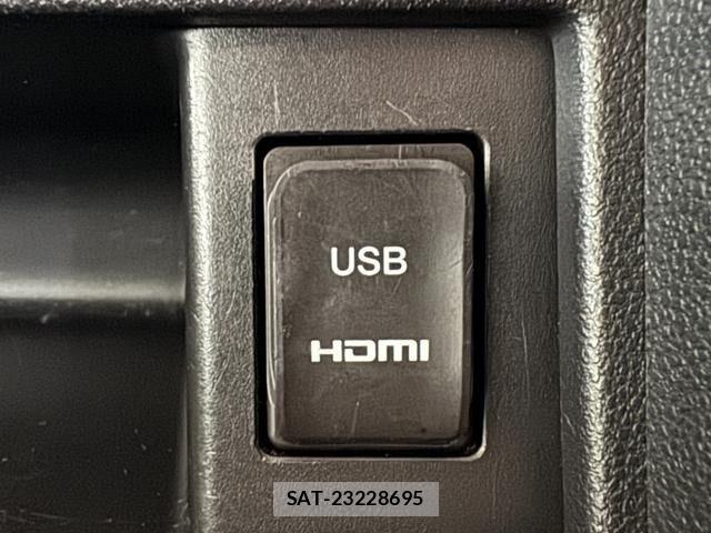 Daihatsu TANTO CUSTOM 2017-07 7226017-26