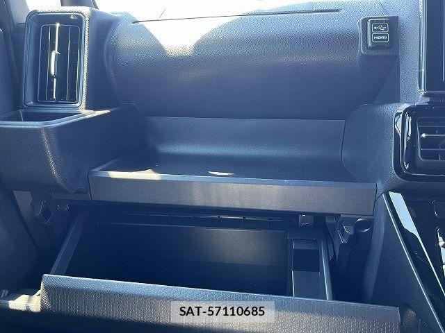 Daihatsu TANTO CUSTOM 2023-04 7226058-11