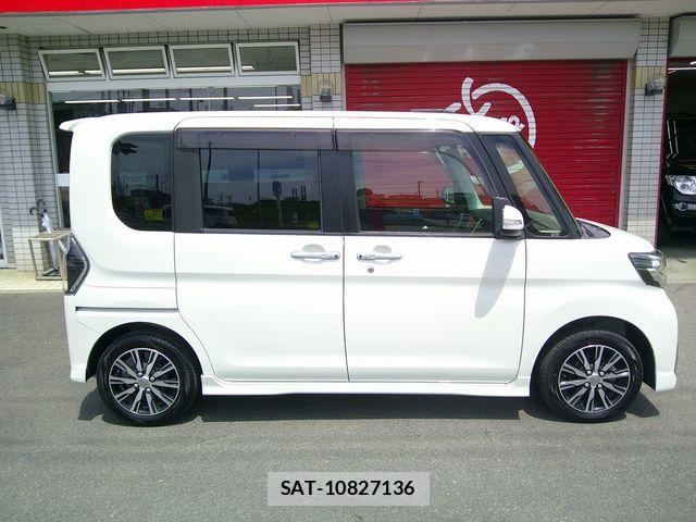 Daihatsu TANTO CUSTOM 2017-05 7226004-5