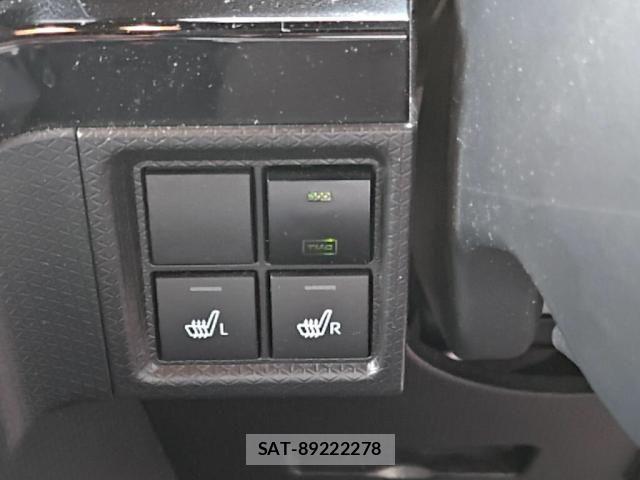 Daihatsu TANTO CUSTOM 2022-05 7226048-17