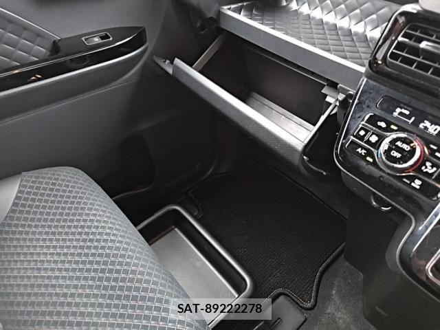 Daihatsu TANTO CUSTOM 2022-05 7226048-18