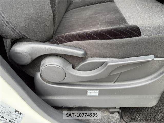 Daihatsu TANTO CUSTOM 2017-06 7252573-14