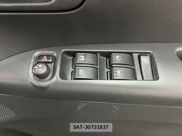 Daihatsu TANTO CUSTOM 2013-05 7252572-17