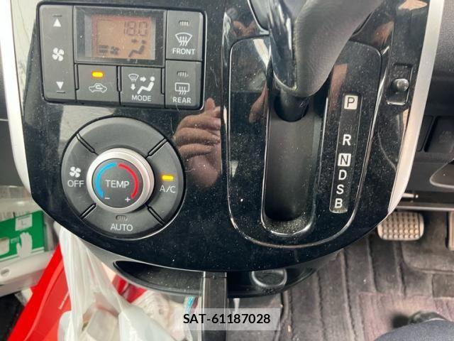 Daihatsu TANTO CUSTOM 2014-02 7273131-23