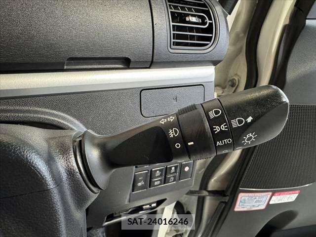 Daihatsu TANTO CUSTOM 2018-06 7273119-5