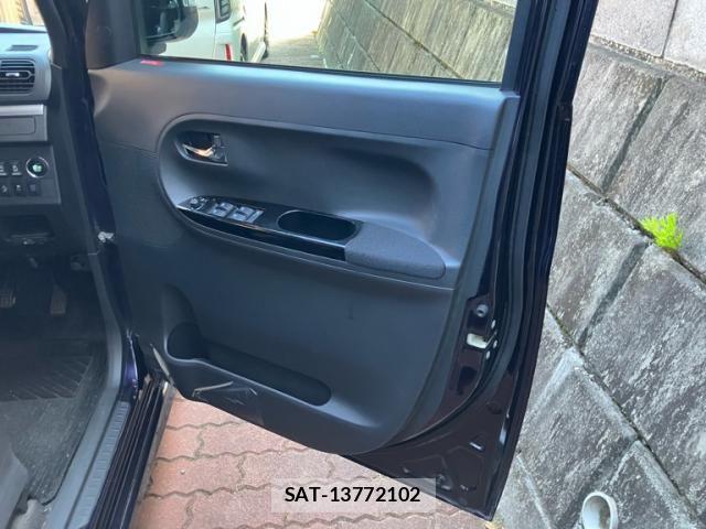 Daihatsu TANTO CUSTOM 2013-12 7330616-9