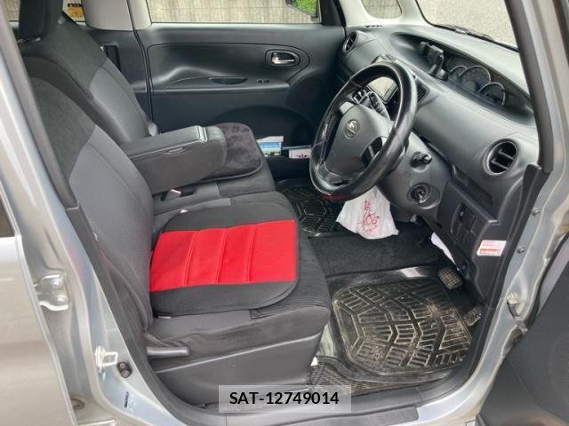 Daihatsu TANTO CUSTOM 2011-08 7330611-18