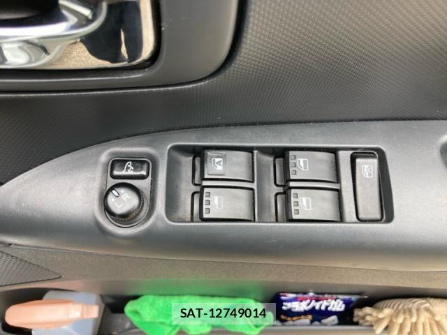 Daihatsu TANTO CUSTOM 2011-08 7330611-22