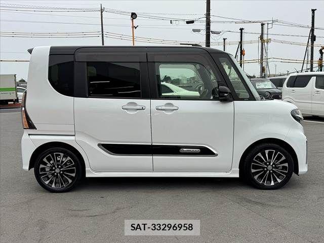 Daihatsu TANTO CUSTOM 2020-07 7330588-11