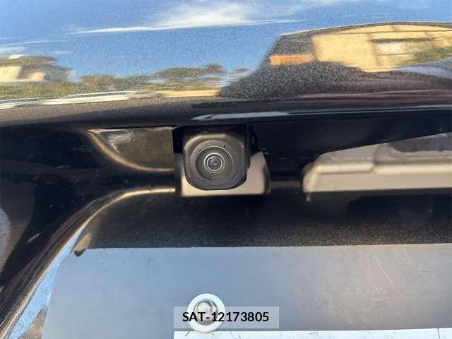 Daihatsu TANTO CUSTOM 2023-11 7330572-5