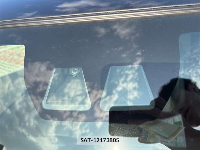Daihatsu TANTO CUSTOM 2023-11 7330572-6