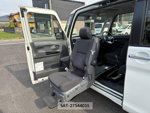 Daihatsu TANTO CUSTOM 2015-07 7330600-23