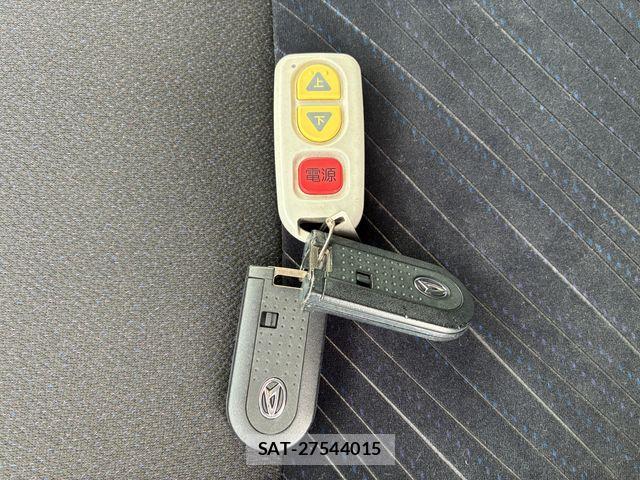 Daihatsu TANTO CUSTOM 2015-07 7330600-24