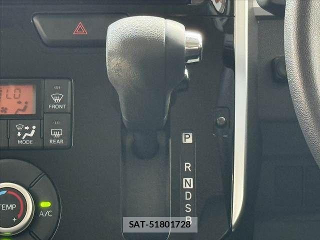 Daihatsu TANTO CUSTOM 2017-12 7330607-22