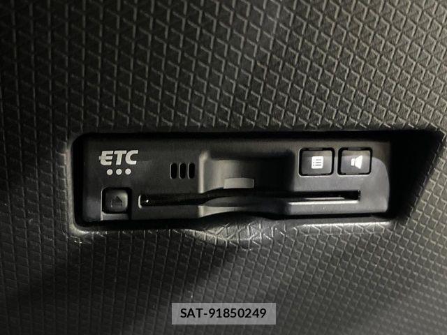 Daihatsu TANTO CUSTOM 2023-02 7360127-5