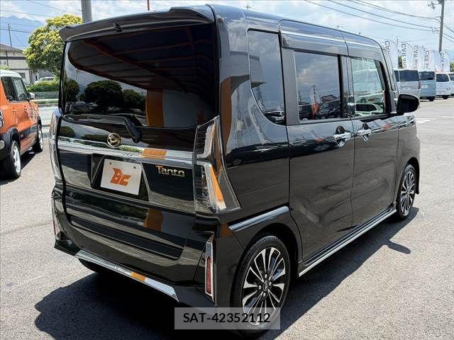 Daihatsu TANTO CUSTOM 2023-08 7458342-14