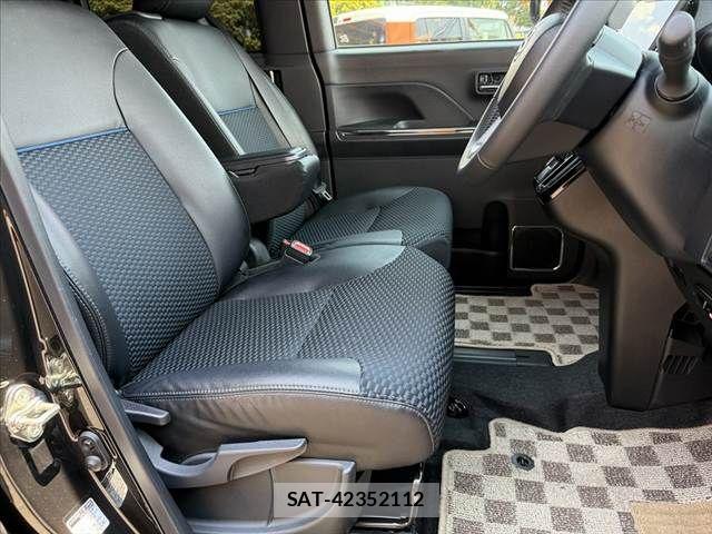 Daihatsu TANTO CUSTOM 2023-08 7458342-15