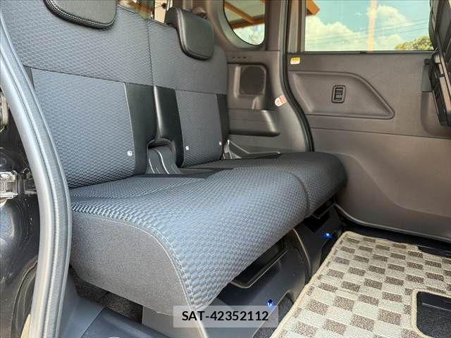 Daihatsu TANTO CUSTOM 2023-08 7458342-17