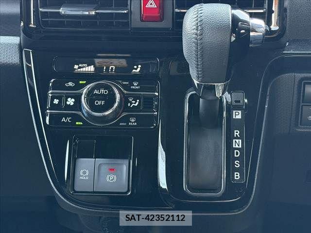 Daihatsu TANTO CUSTOM 2023-08 7458342-25