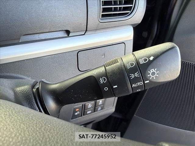 Daihatsu TANTO CUSTOM 2017-03 7458366-22