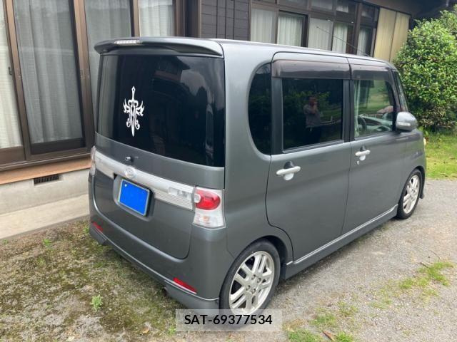 Daihatsu TANTO CUSTOM 2010-02 7562980-7