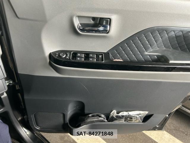 Daihatsu TANTO CUSTOM 2020-05 7620760-11