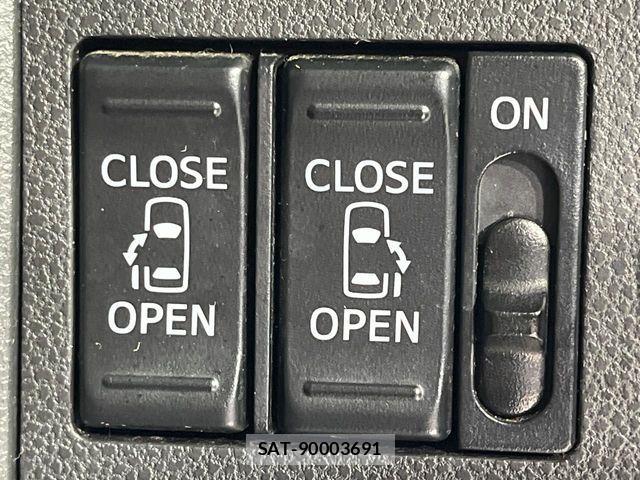Daihatsu TANTO CUSTOM 2017-03 7789798-4