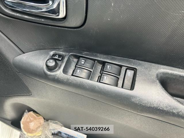 Daihatsu TANTO CUSTOM 2011-12 7789759-13