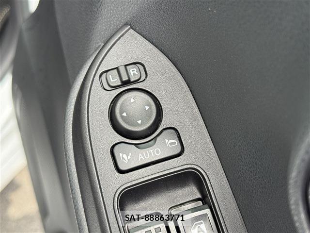 Daihatsu TANTO CUSTOM 2023-03 7879920-22