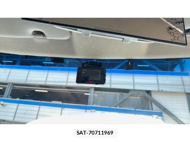 Daihatsu TANTO CUSTOM 2011-07 7879987-11