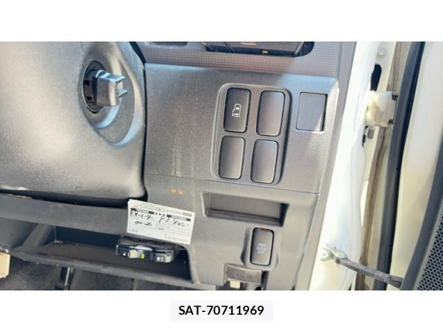 Daihatsu TANTO CUSTOM 2011-07 7879987-7