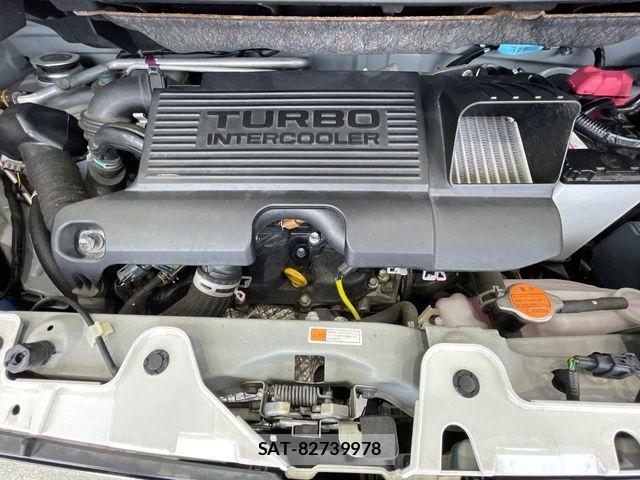 Daihatsu TANTO CUSTOM 2018-10 7981295-17