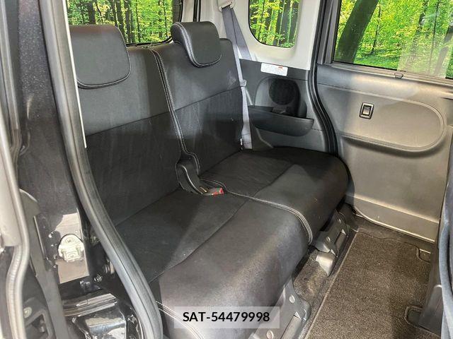 Daihatsu TANTO CUSTOM 2017-02 7981296-8