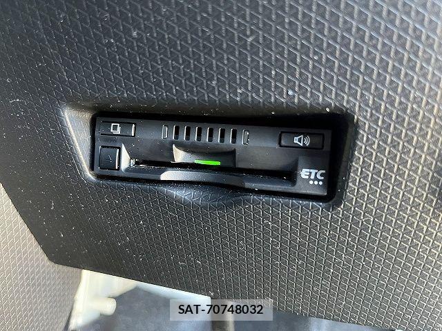 Daihatsu TANTO CUSTOM 2021-11 7981287-15