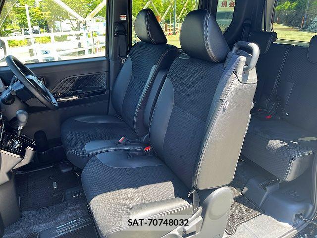 Daihatsu TANTO CUSTOM 2021-11 7981287-18