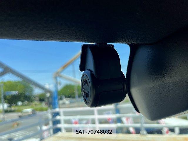Daihatsu TANTO CUSTOM 2021-11 7981287-21